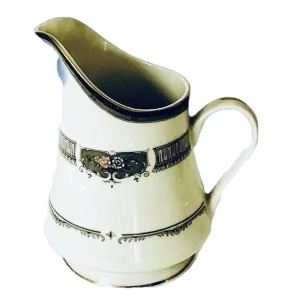 Mikasa Grande Ivory Love‎ Song Gold Rim Creamer
